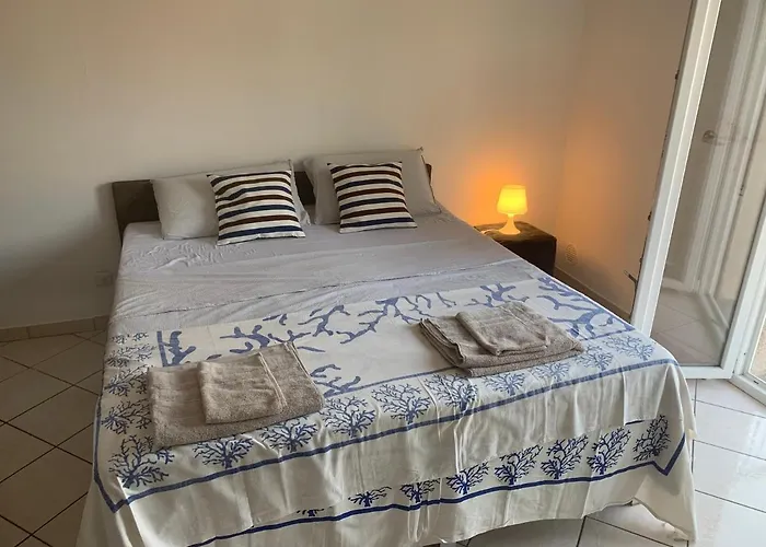 Tavernola Recidence Apartment